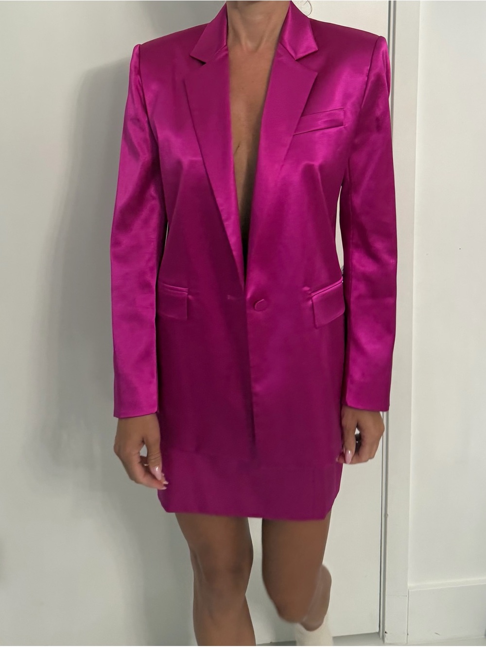 FRAME Hot Pink Satin Blazer Mini Dress
Size 6 (S/P)